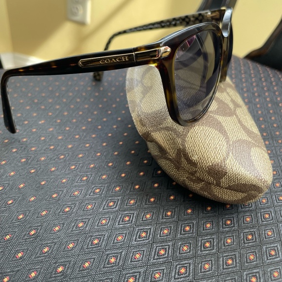 Coach Sunglasses - Picture 2 of 2